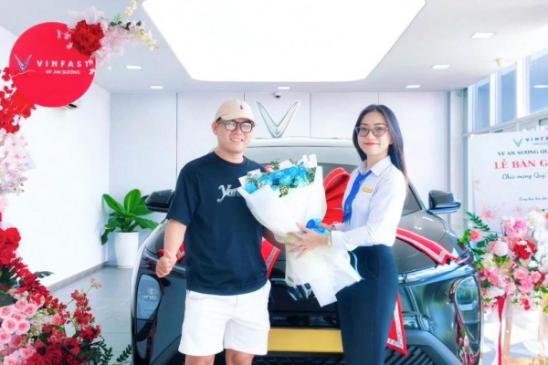​ BÀN GIAO XE – TRỌN NIỀM VUI